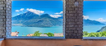 Cosy apartment for 6 guests with pool, WIFI, hot tub, TV and terrace