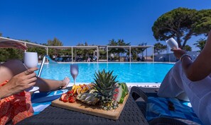 Piscine extérieure (ouverte en saison)