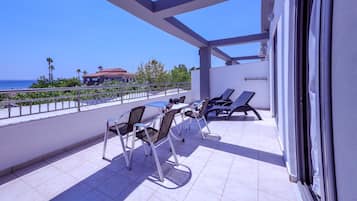 Premium Suite with Sea View | View from room