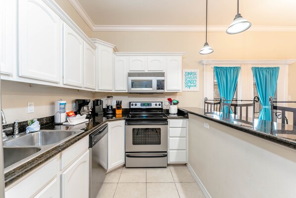 Fridge, microwave, stovetop, dishwasher