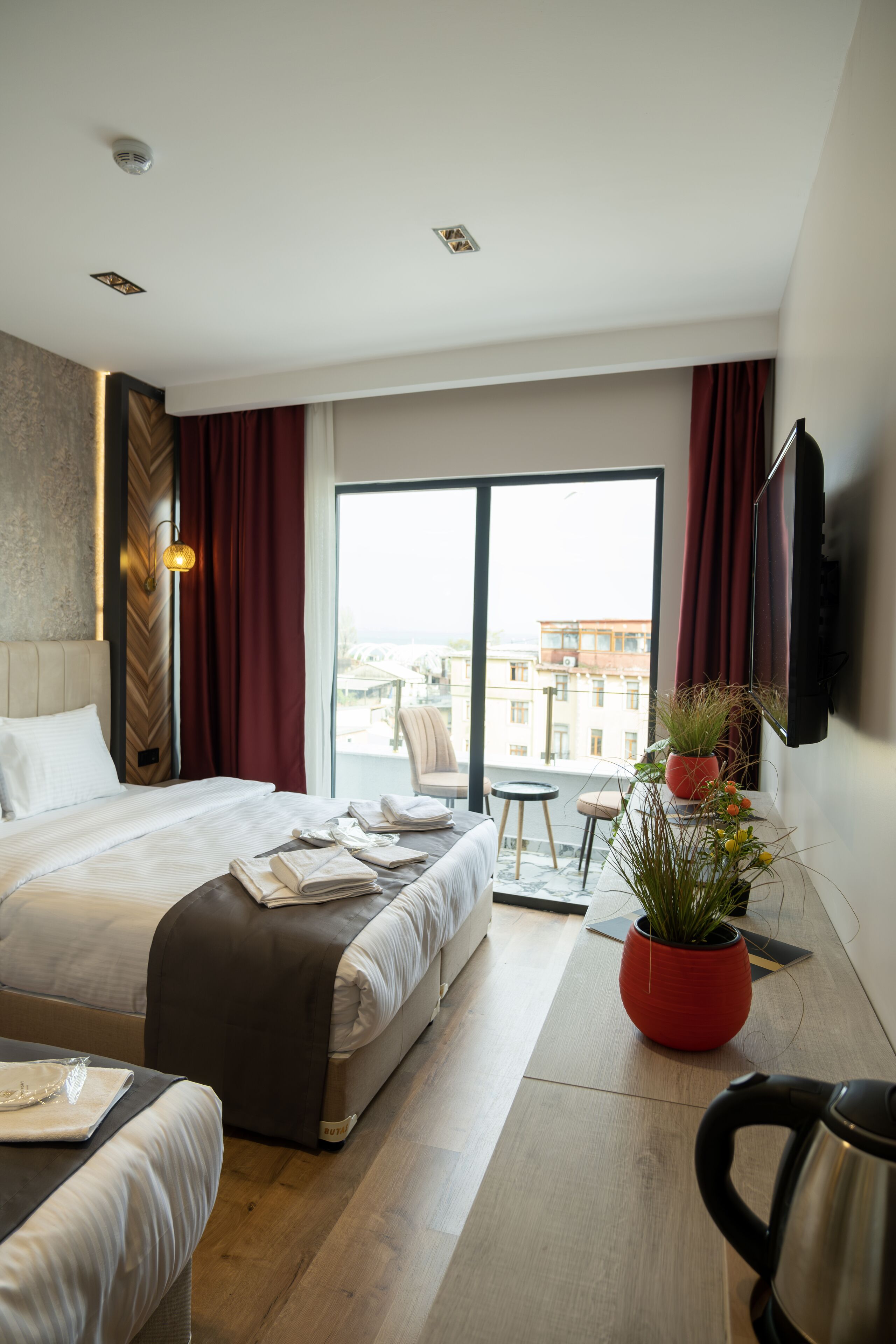 City Triple Room | Premium bedding, down comforters, Select Comfort beds