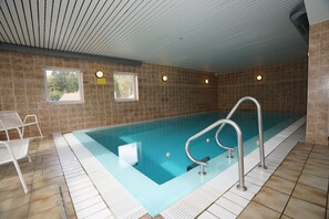 Indoor pool, outdoor pool - Dream apartment "Dreisessel" with Sauna and swimming pool near Passau (Hauzenberg)