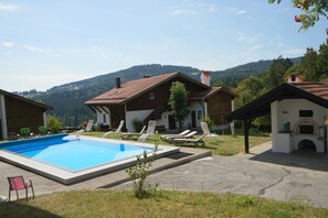 Piscina interna, piscina externa