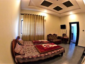 Suíte luxo | 1 quarto, ferros/tábuas de passar roupa, Wi-Fi de cortesia