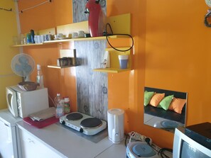 Private kitchen - 1 bedroom campsite in nitriansky kraj (Nitriansky kraj)