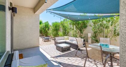 Modern, 3 Bedroom Home Near Superstition Mountain!