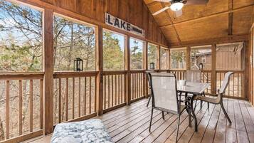 Tempat makan outdoor