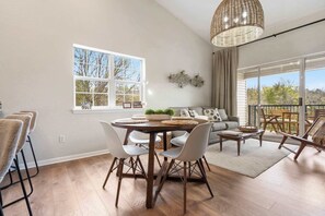 Condo, Multiple Beds, Kitchen, Garden View (Whiskey's Hillside Retreat ) | Living area