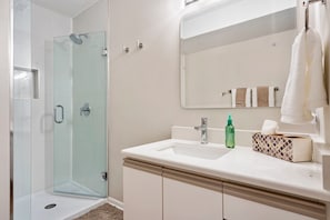 Condo, Multiple Beds, Kitchen, Garden View (Whiskey's Hillside Retreat ) | Bathroom | Hair dryer, towels