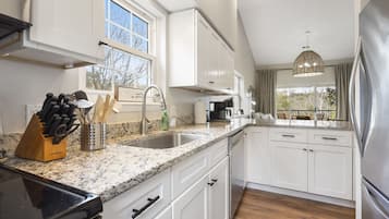 Condo, Multiple Beds, Kitchen, Garden View (Whiskey's Hillside Retreat ) | Private kitchen | Coffee/tea maker