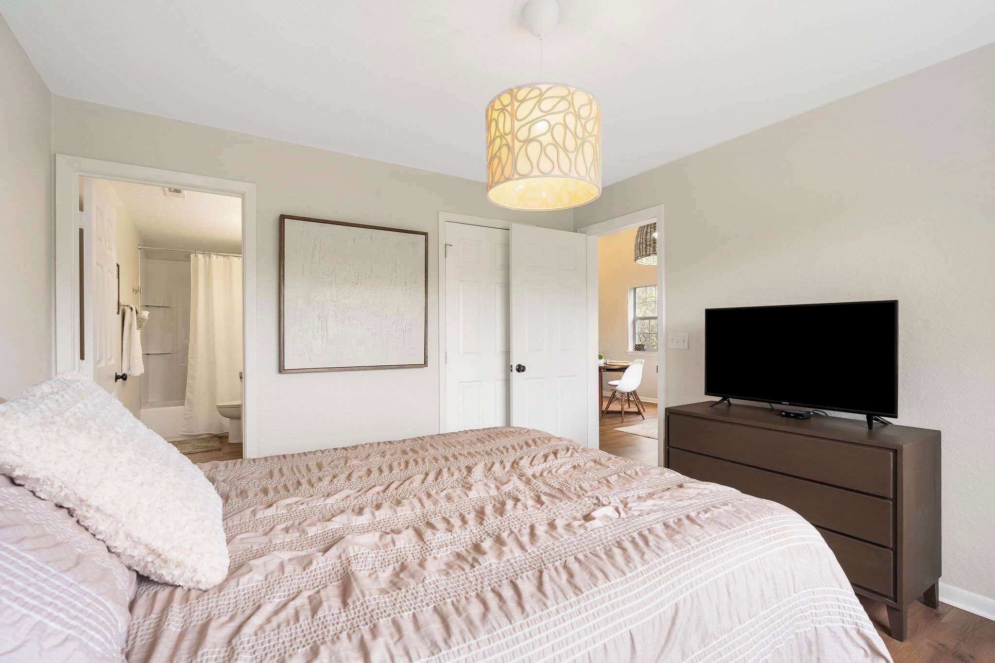 Condo, Multiple Beds, Kitchen, Garden View (Whiskey's Hillside Retreat ) | 2 bedrooms, individually decorated, individually furnished, free WiFi