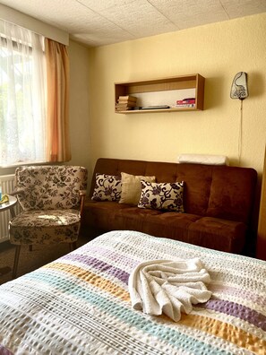 1 chambre, Wi-Fi gratuit, draps fournis
