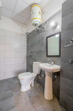 Classic Villa | Bathroom