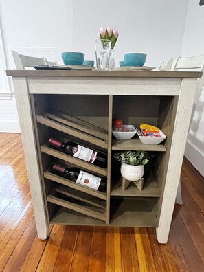 Interior - Lovely 3-Bedroom in Historic Downtown Ipswich (Ipswich)