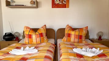 1 bedroom, free WiFi, bed sheets