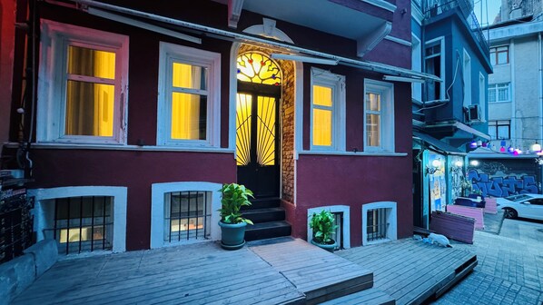 Front of property - The House Company (Istanbul)