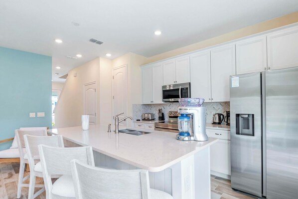 Townhome, Multiple Beds, Patio, Garden View (Turquoise Breeze) | Private kitchen | Fridge, microwave, oven, stovetop