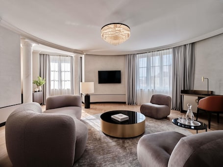 Suite, 1 King Bed | In-room safe, desk, soundproofing, free cribs/infant beds. The Crown Krakow Center - Handwritten Collection ACCOR