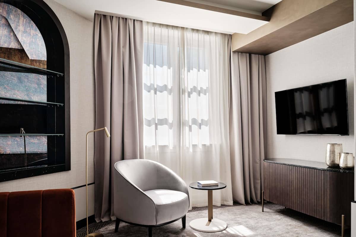 In-room safe, desk, free cots/infant beds, free WiFi