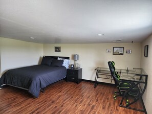 3 dormitoris, escriptori, wifi i roba de llit