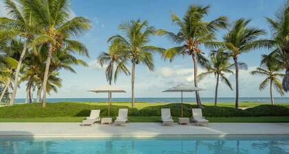 La Guappa - ocean front luxury villa with full staff in golf and beach resort