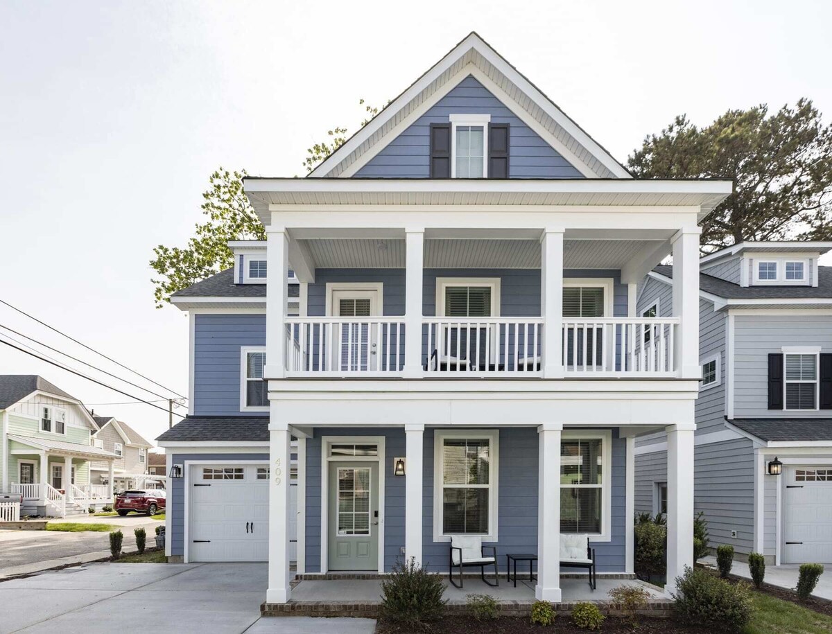 Coastal Retreat! 6min Walk to Beach. NEW!