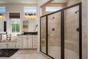 Combined shower/tub - Newer Home 4+ BR, 3 BA, DOG-FRIENDLY-GRANDE AT CANAL POINT, REHOBOTH (Rehoboth Beach)