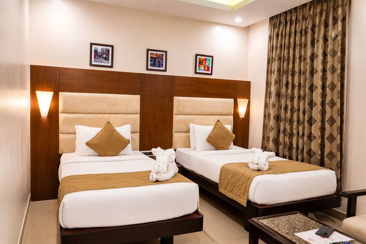 Superior Twin Room | Premium bedding, desk, WiFi (free), individually furnished