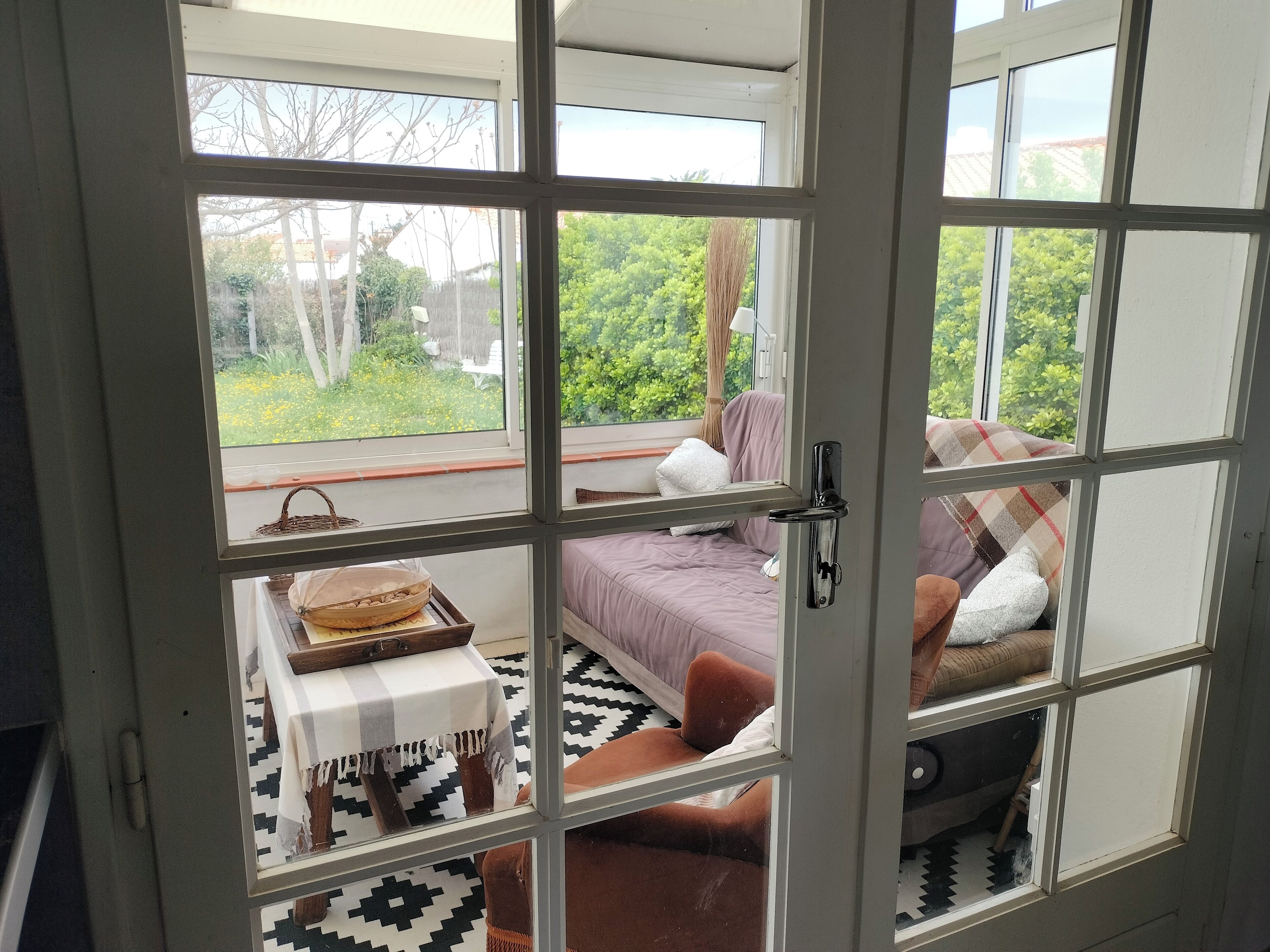 智能電視、書籍