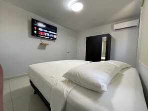 Standard Apartment | 1 bedroom, iron/ironing board, free WiFi