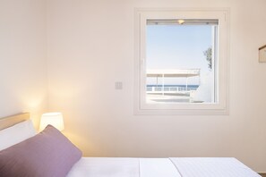 2 bedrooms, desk, soundproofing, iron/ironing board - ETHOS Luxury Home - Seaview Villa with Hot-Tub (Ireo)