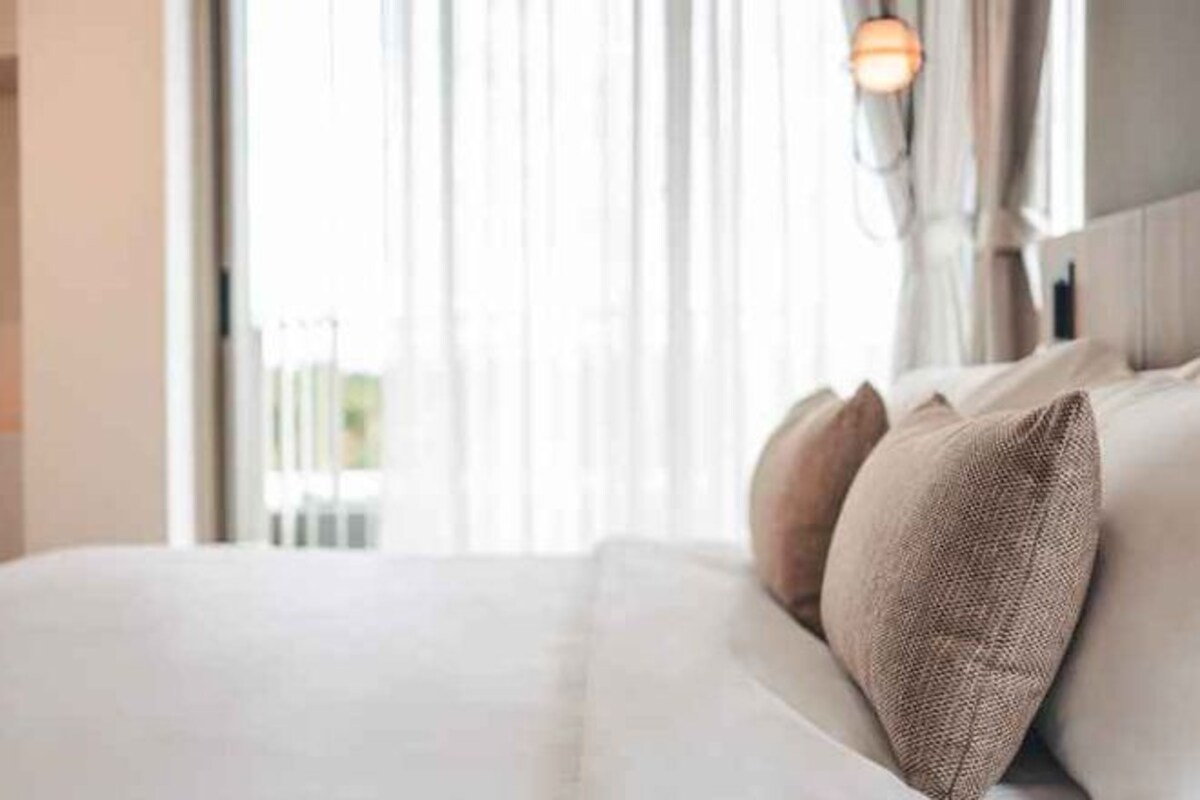 In-room safe, desk, blackout drapes, soundproofing