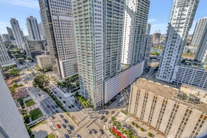 Exterior - ICON Coral Condo/Free Pool Spa HotTub (Miami)