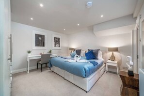 3 bedrooms, iron/ironing board, travel cot, free WiFi