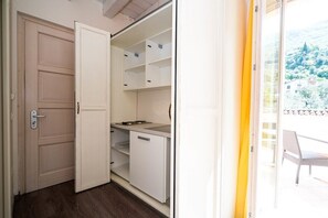Habitació destacada | 1 dormitori, minibar, caixa forta a l'habitació i cortines opaques