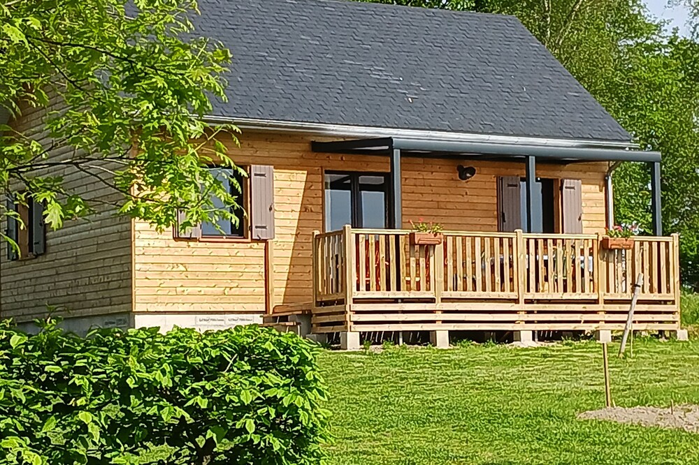 Chalet en Campagne Corèzienne Avec Piscine et vue Panoramique