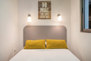 4 bedrooms, iron/ironing board, travel crib, free WiFi