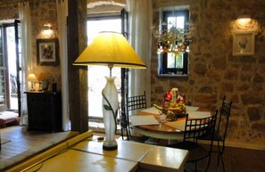 تناول الطعام