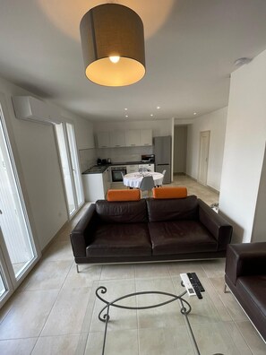 Smart TV - T3 Quartier Universités, Proche Centre Historique de Béziers (Béziers)