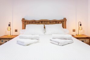4 quartos, ferros/tábuas de passar roupa, Wi-Fi, roupa de cama