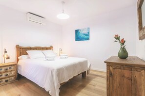 4 soverom, strykejern/-brett, wi-fi og sengetøy