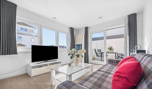 TV - Strandkrabbe - 1st row on the water & beach, ground floor, shower room, terrace (Olpenitz)