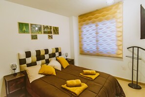 2 chambres, fer et planche Ă repasser, Wi-Fi gratuit, draps fournis