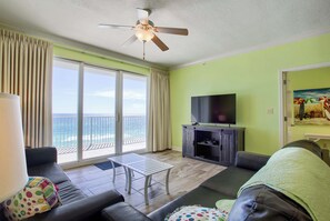 Apartment, Mehrere Betten, Balkon, Meerblick (Ocean's Heaven) | Wohnbereich