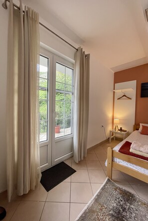 1 bedroom, free WiFi, bed sheets