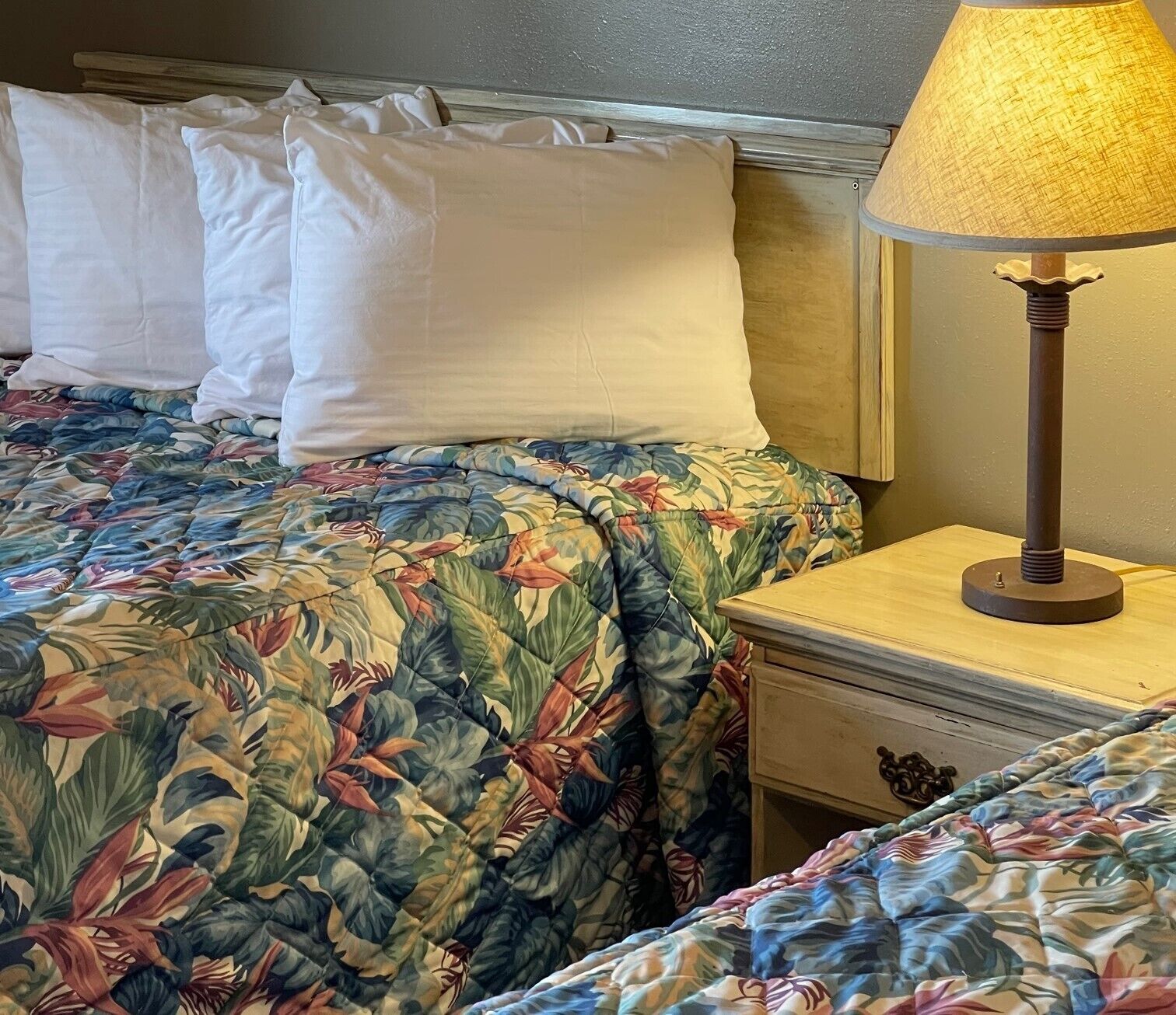 Wheatland Steamboat Inn