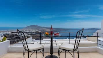 Superior Room Caldera View | 1 Schlafzimmer, individuell dekoriert, individuell eingerichtet