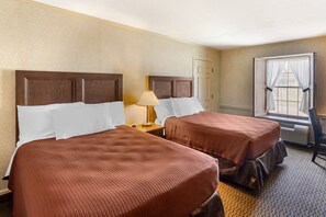 Deluxe Double Room | In-room safe, desk, iron/ironing board, free WiFi