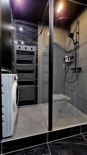 Shower, free toiletries, hair dryer, towels