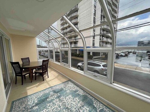 Derby Delight- Ventnor Home, 5 Minutes to Beach